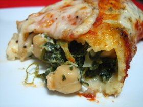Recetas caseras : Crepes rellenos de espinacas, garbanzos y queso feta 