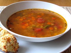 Recetas caseras : Sopa de verduras bajas calor�as 