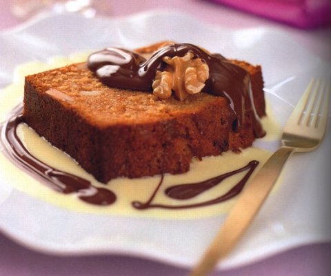 Recetas caseras : Bizcocho ba�ado de chocolate , nadando sobre  crema inglesa 