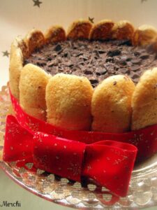 Charlota de chocolate y café