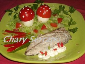 Caballa y setitas de huevos