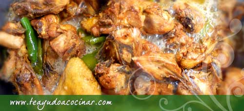 pollo-cerveza-pimientos