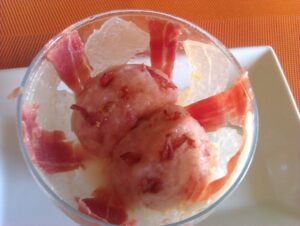 Helado de melón con jamón