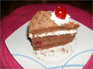 Tarta Selva Negra con Thermomix y licor Kirsch